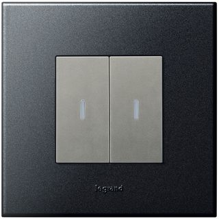 1025169