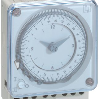 1025960