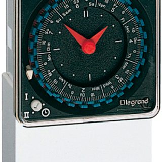 1025967