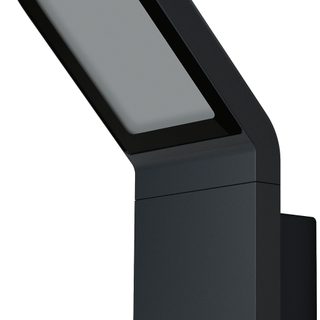 1049870