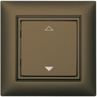 1086310