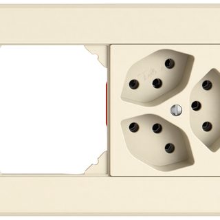 1354526